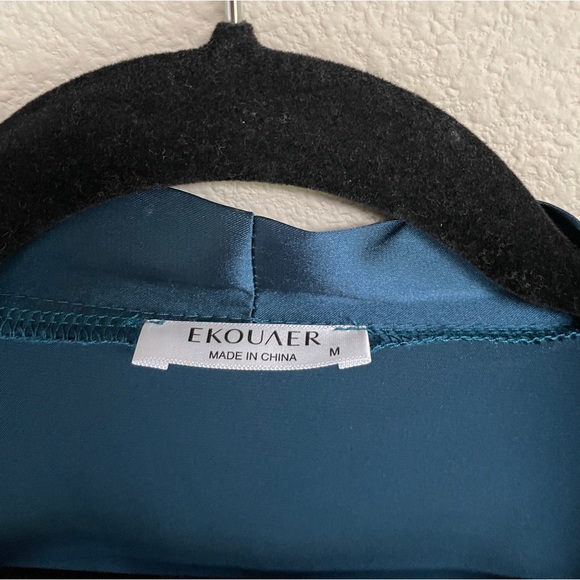 Silk Robe - Picture 7 of 8